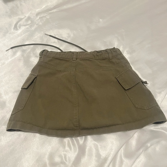 Princess Polly Torres Cargo Mini Skirt - Olive - Picture 2 of 4